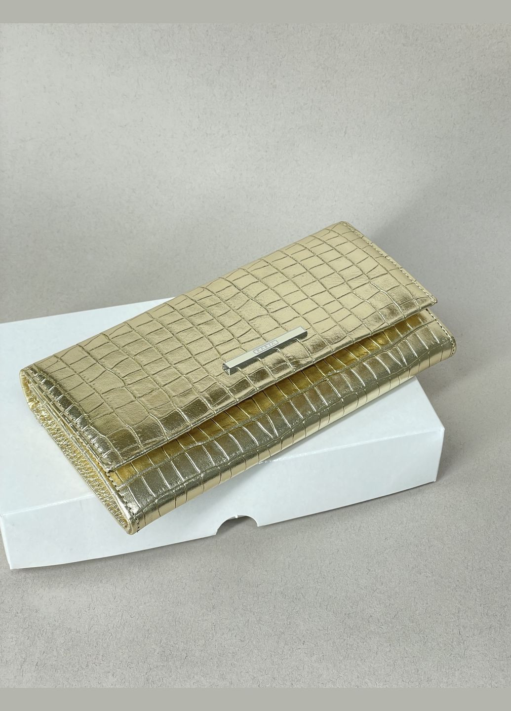 Гаманець жіночий шкіряний лак під рептилію великий Karya Гаманець (345600552)