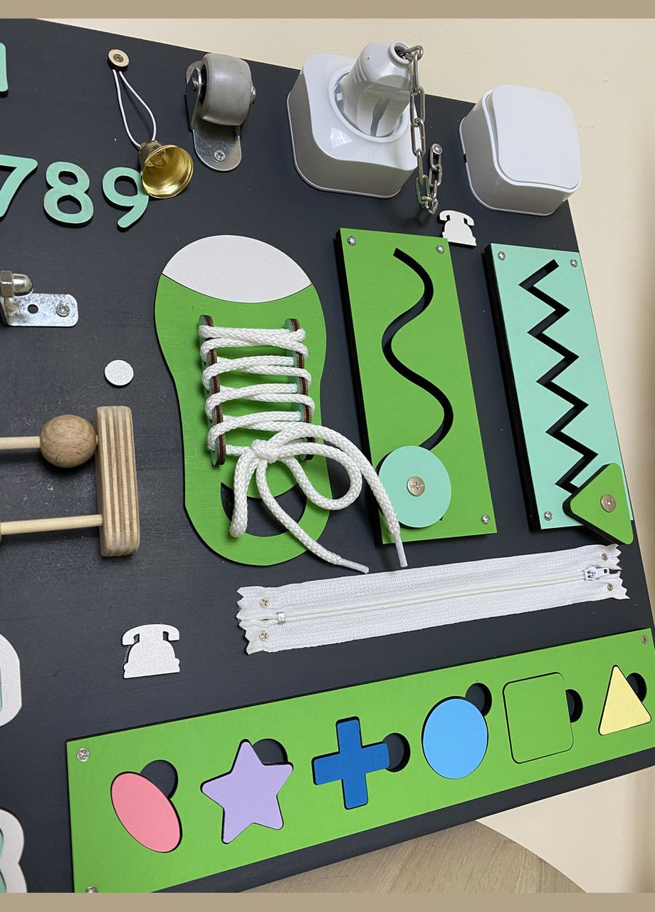 Універсальний бізіборд розвиваюча іграшка 40х60 см No Brand (355890433)