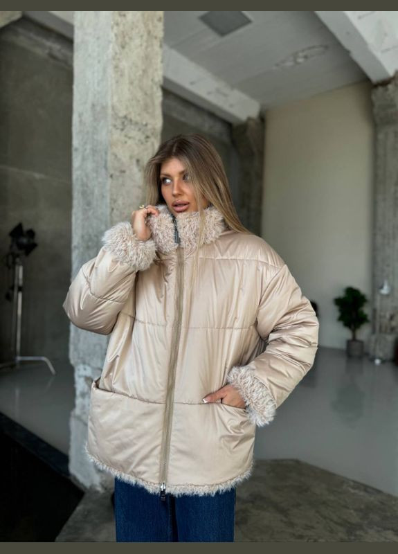 Бежева демісезонна куртка Mirage