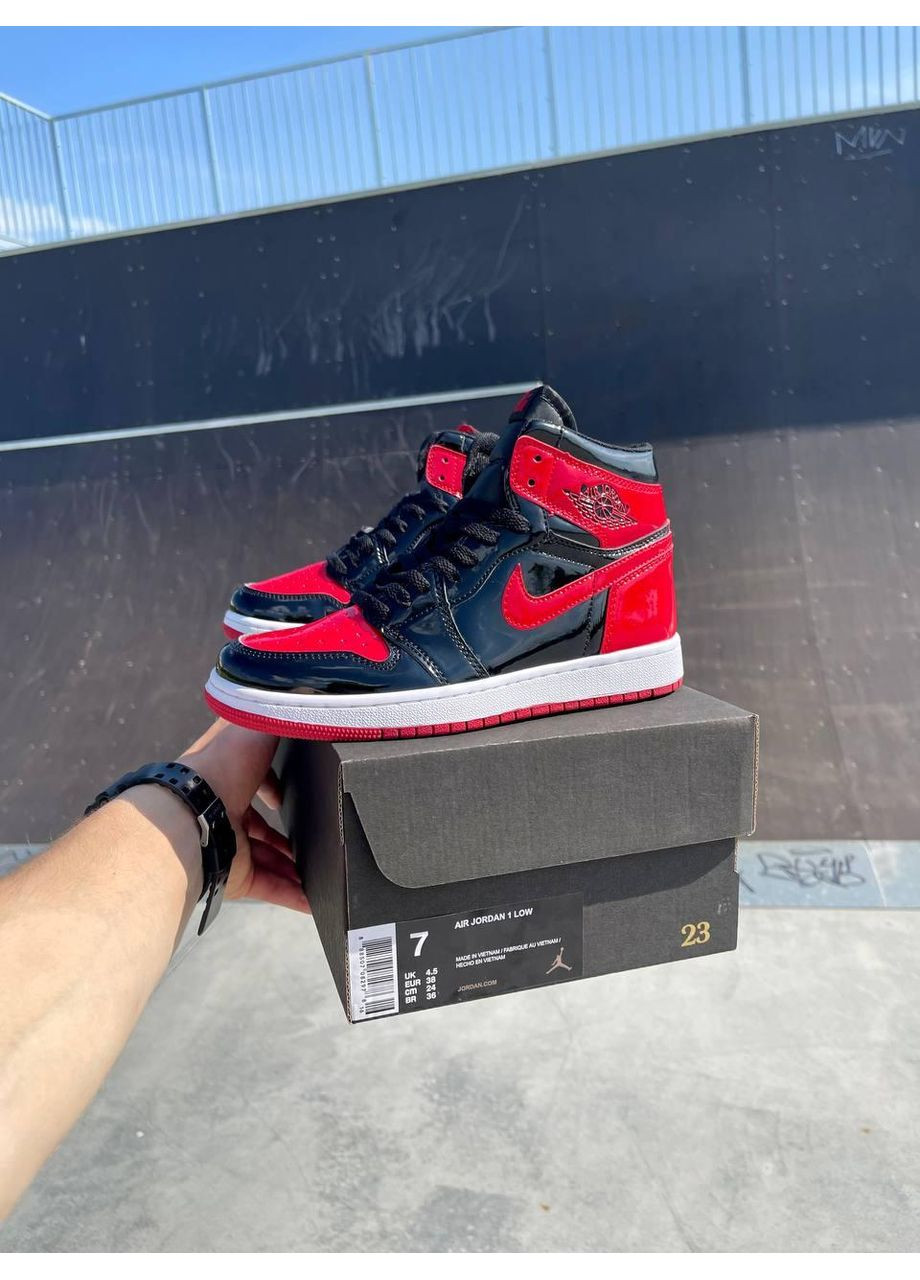 Черные демисезонные кроссовки мужские nike air jordan retro1 black blue white найк аид джордан No Brand