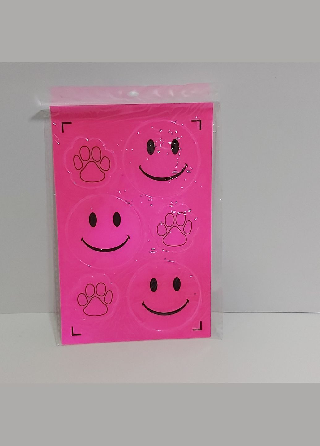 Наклейки детские светоотражающие фликеры Смайлики/Лапы 6шт 439634 No Brand (292708492)