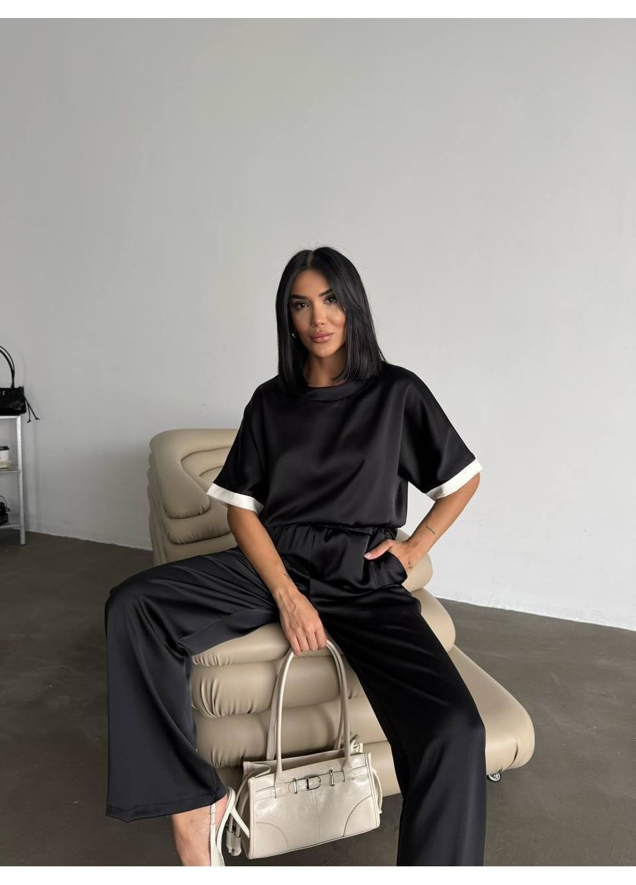 Жіночий костюм з легкої струмкої тканини Україна (358644021)