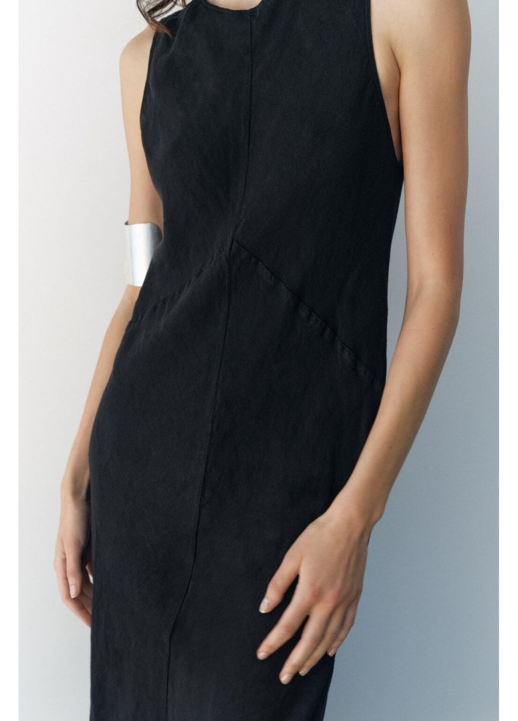 Чорна сукня міді довжини з вмістом льону Zara