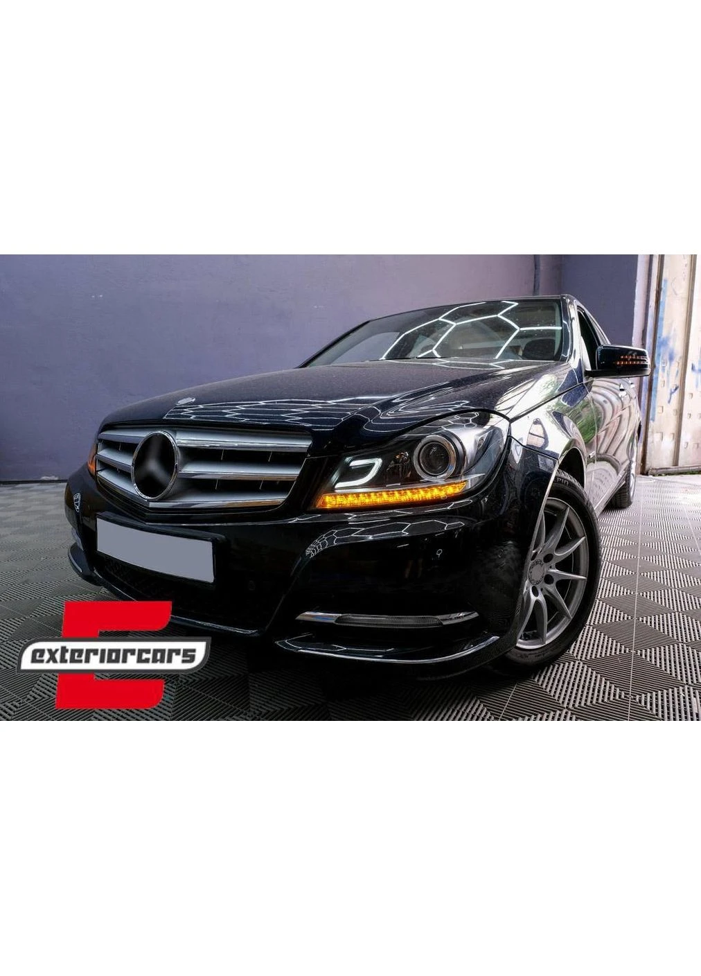 Передние фары Mercedes (W204) 2011-2014 черные с линзами (ЦЕНА ЗА ПАРУ) Tuning-Tec C-Class (398174720)