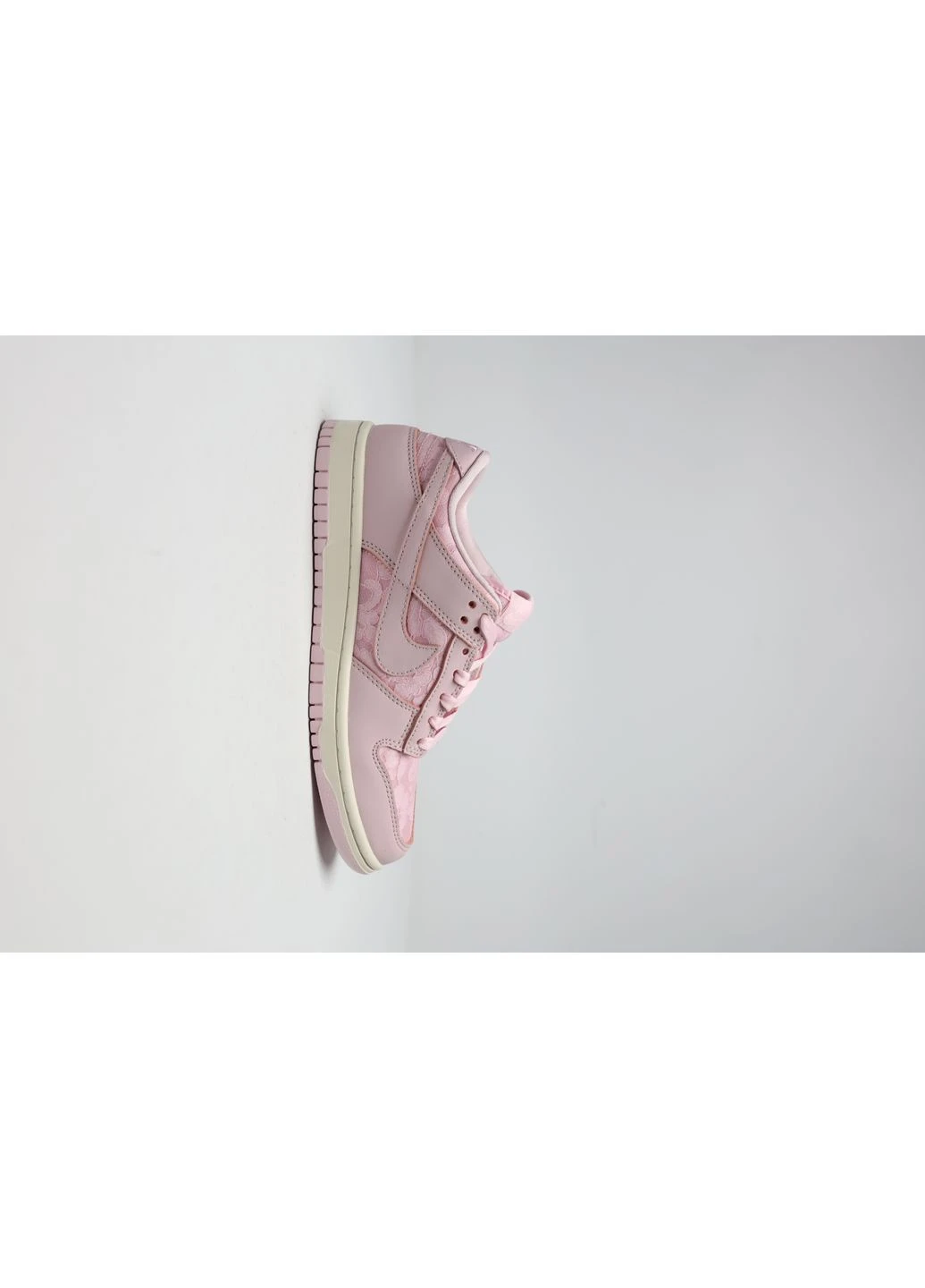 КРОСІВКИ ЖІНОЧІ NIKE SB DUNK LOW LACE PACK REGAL PINK НАЙК СБ ДАНК РОЖЕВІ No Brand рожеві демісезони (391006852)