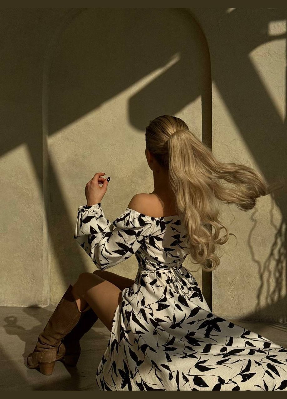 Белое повседневный женское платье со шнуровкой Україна с цветочным принтом