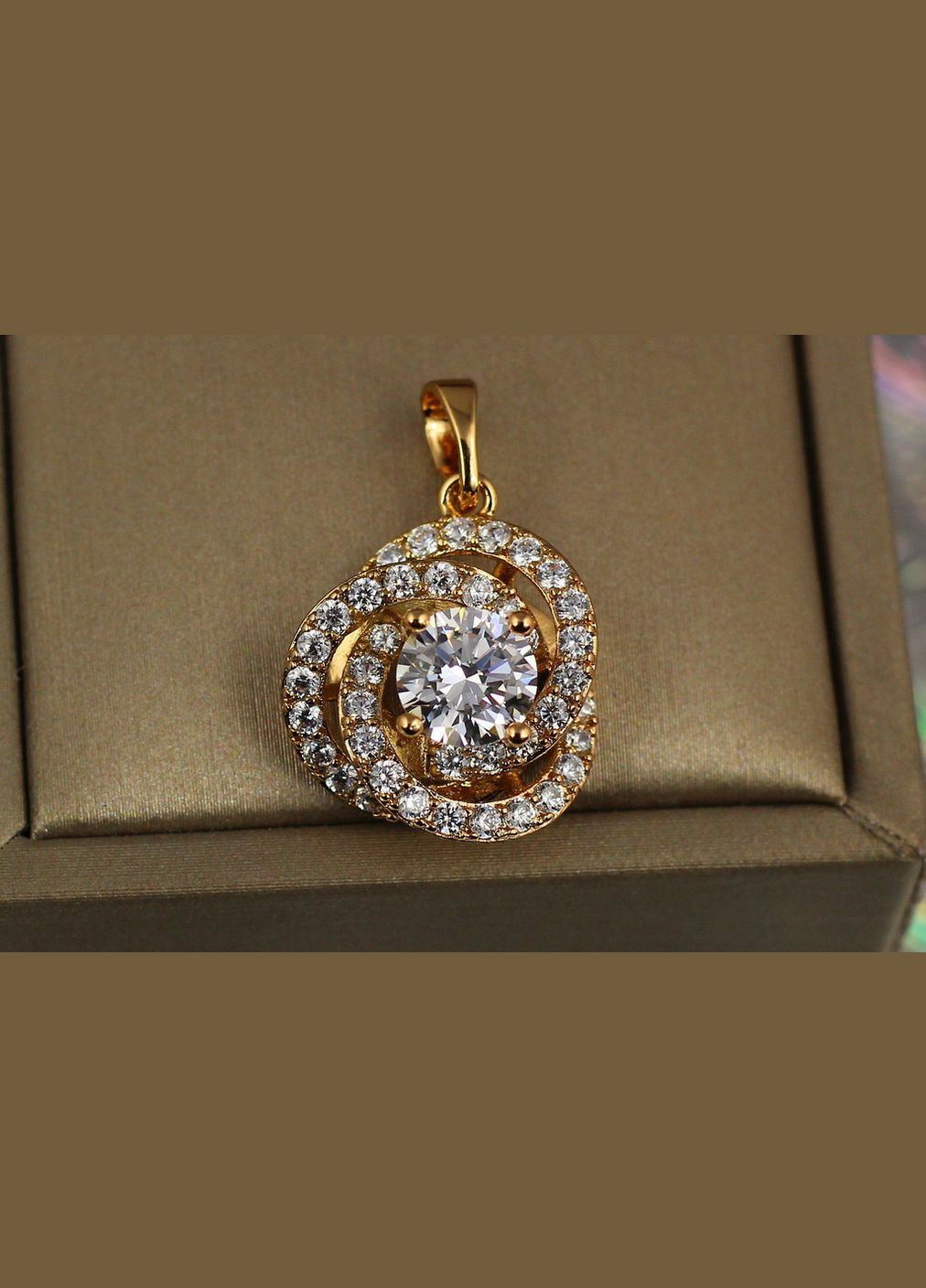 Кулон водоворот із фіанітів 1.6 см золотистий Xuping Jewelry (316433544)