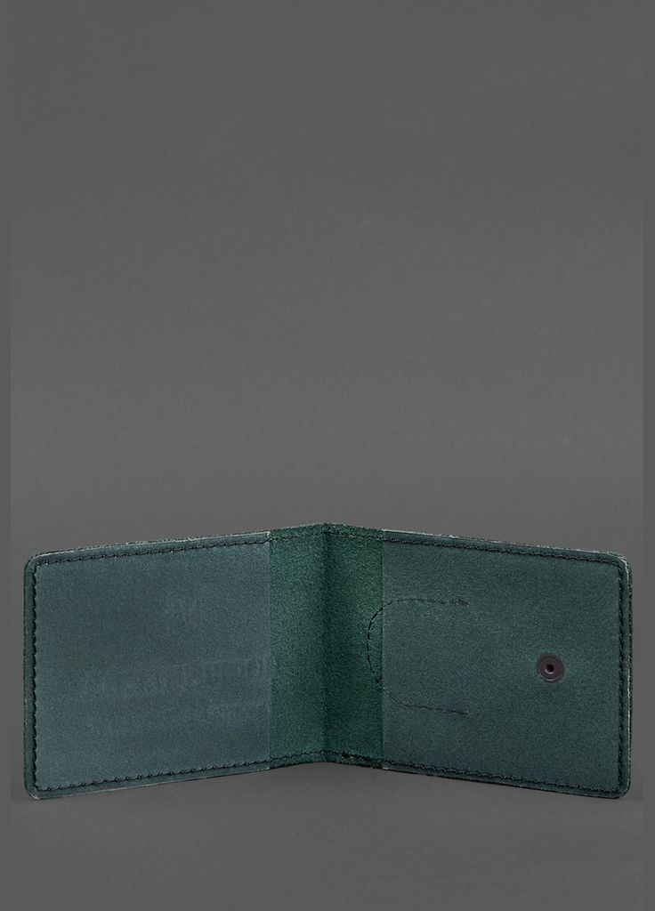 Кожаная обложка для удостоверения участника боевых действий (УБД) с карманом для жетона зелёная (A-028695) BlankNote (328961535)