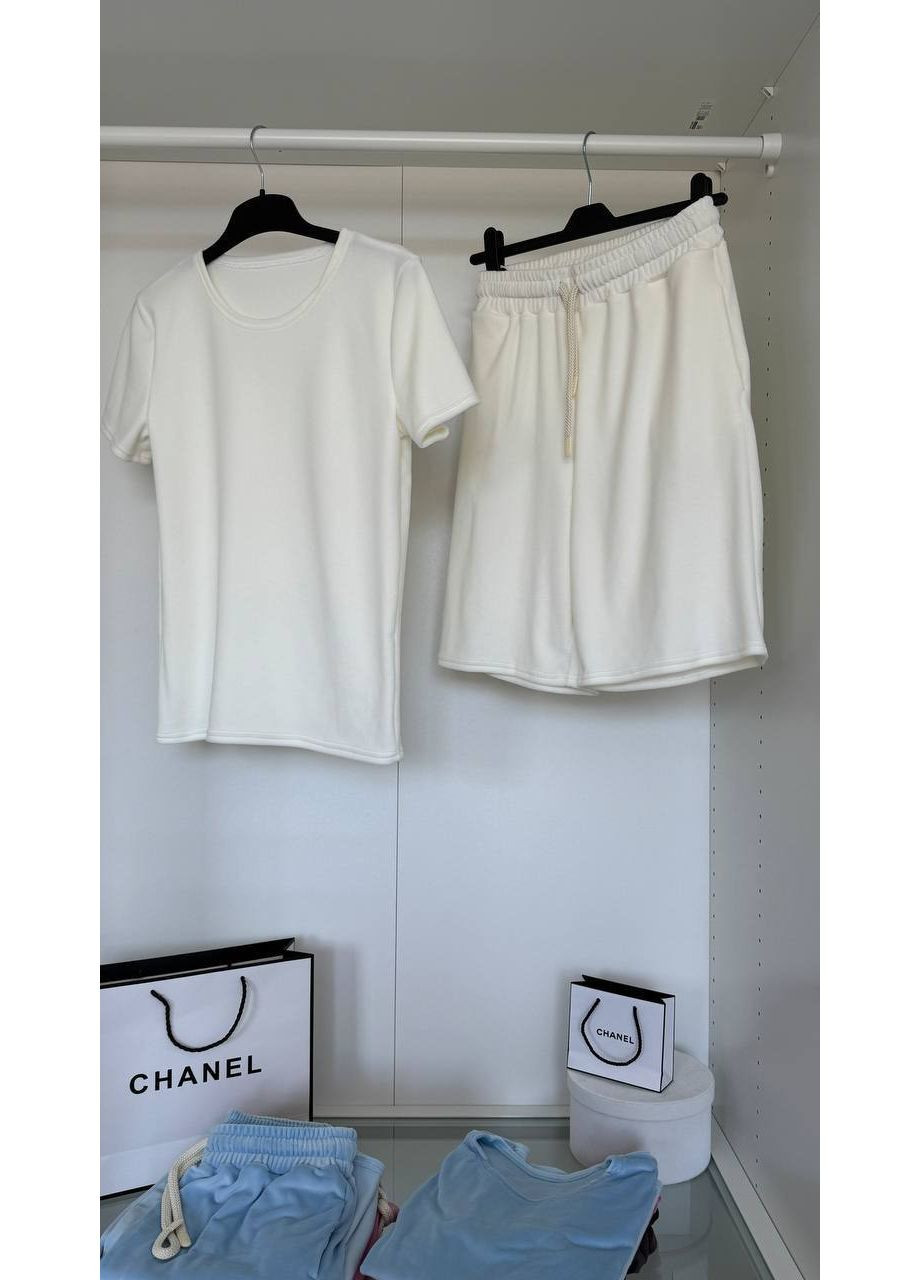 Женский летний костюм двойка: футболка и шорты Україна (353492798)