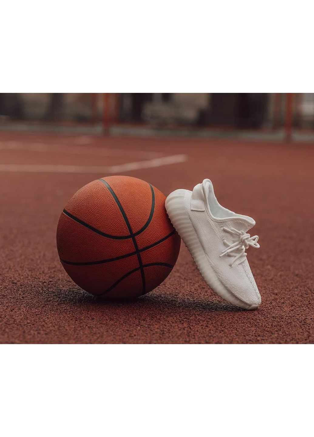 Білі Осінні кросівки чоловічі adidas yeezy boost 350 v2 triple white crem sole адідас ізі буст No Brand