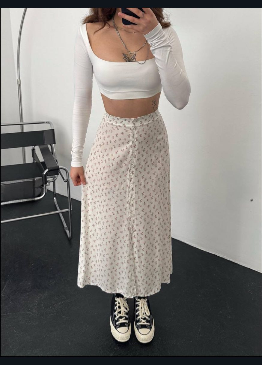 Молочная кэжуал цветочной расцветки женская юбка в цветочный принт. Adelante
