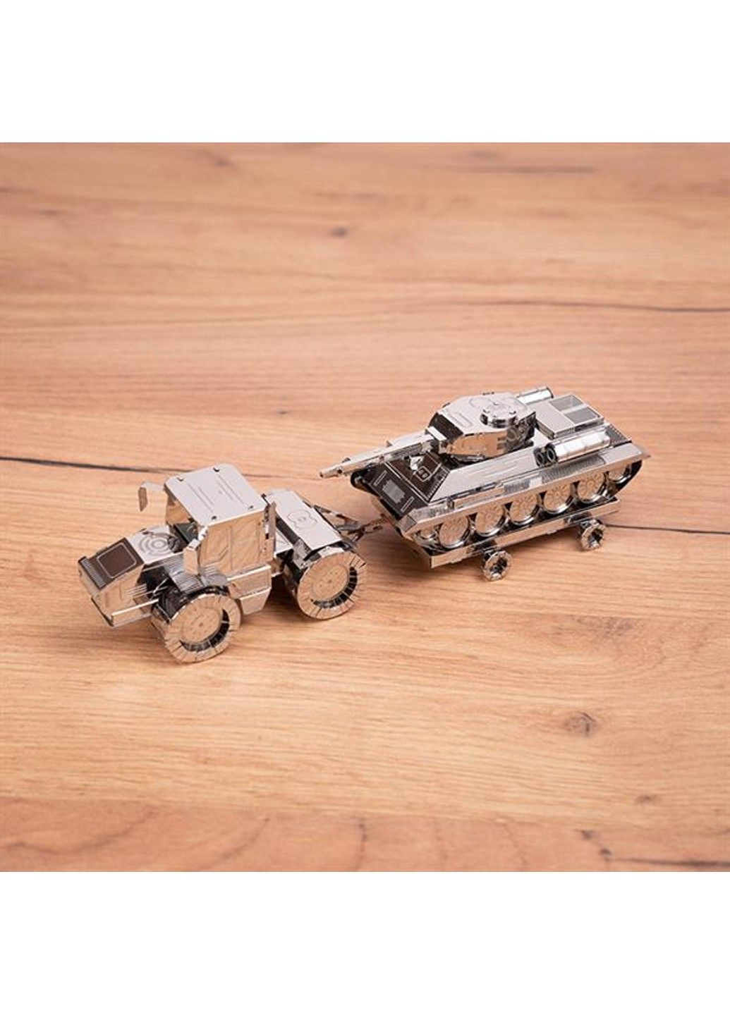 Колекційна модель-конструктор Tractor Slobozhanets трактор ХТЗ (MT074) Metal Time (335054966)