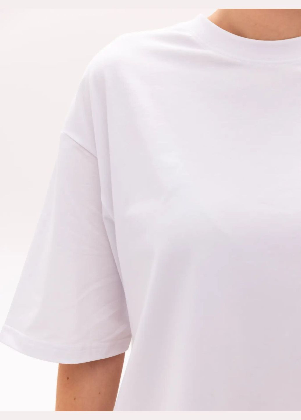 Біла всесезон футболка жіноча оверсайз з коротким рукавом Роза
