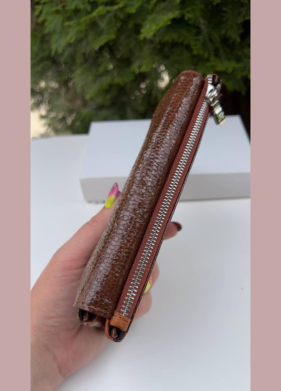 Кошелек купюрник женский натуральная кожа лак на магнитах Турция коричневый Karya (341322954)