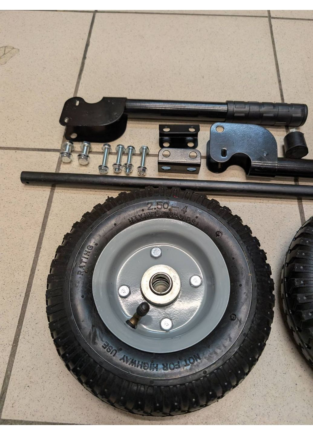 Комплект надувних коліс та ручок для генератора з ручками 20 см (2104618834) No Brand (370606382)