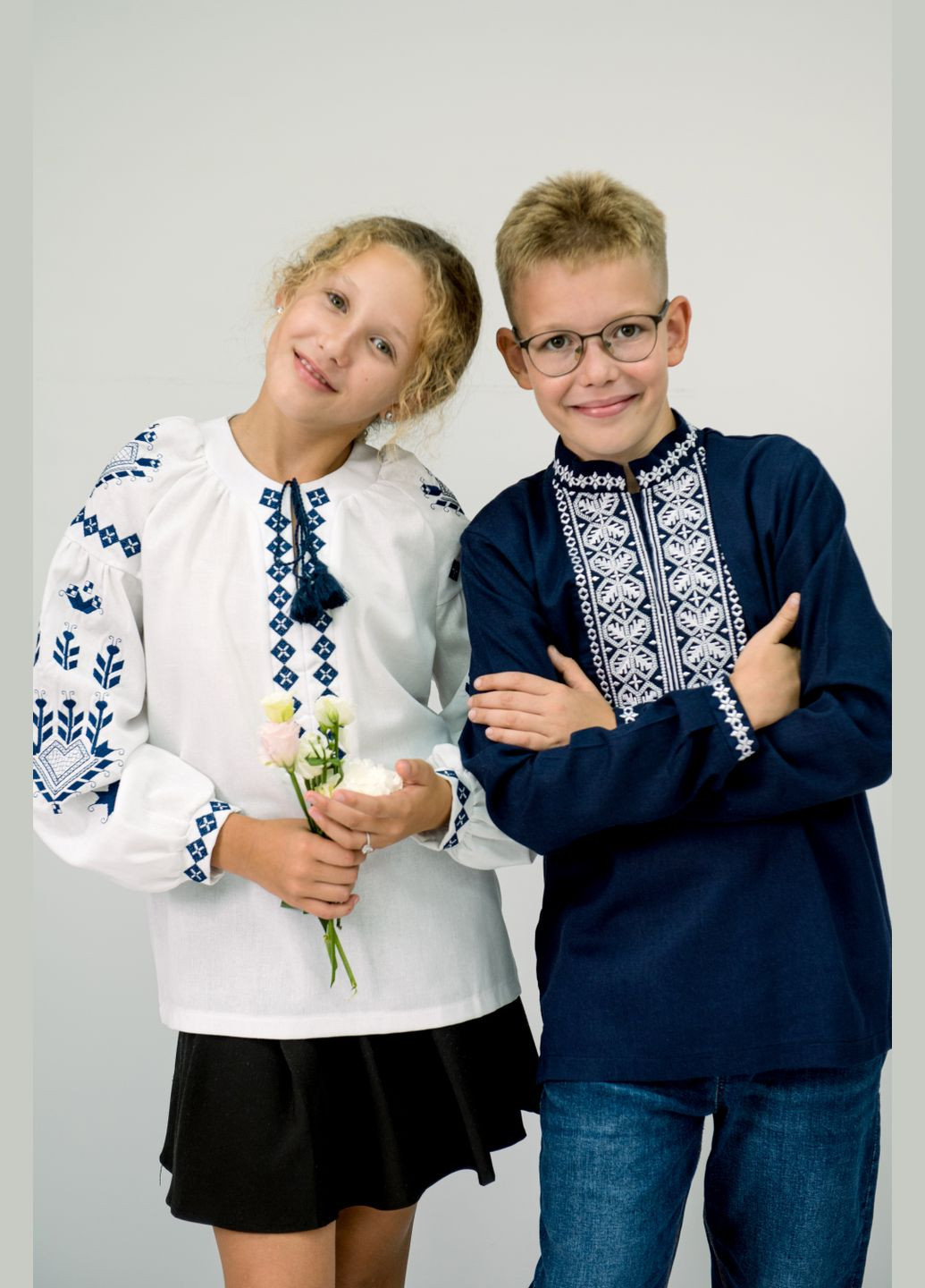 Тёмно-синяя детская льняная вышиванка для мальчика – синяя рубашка с белым орнаментом узор орнамент лен (313453362)