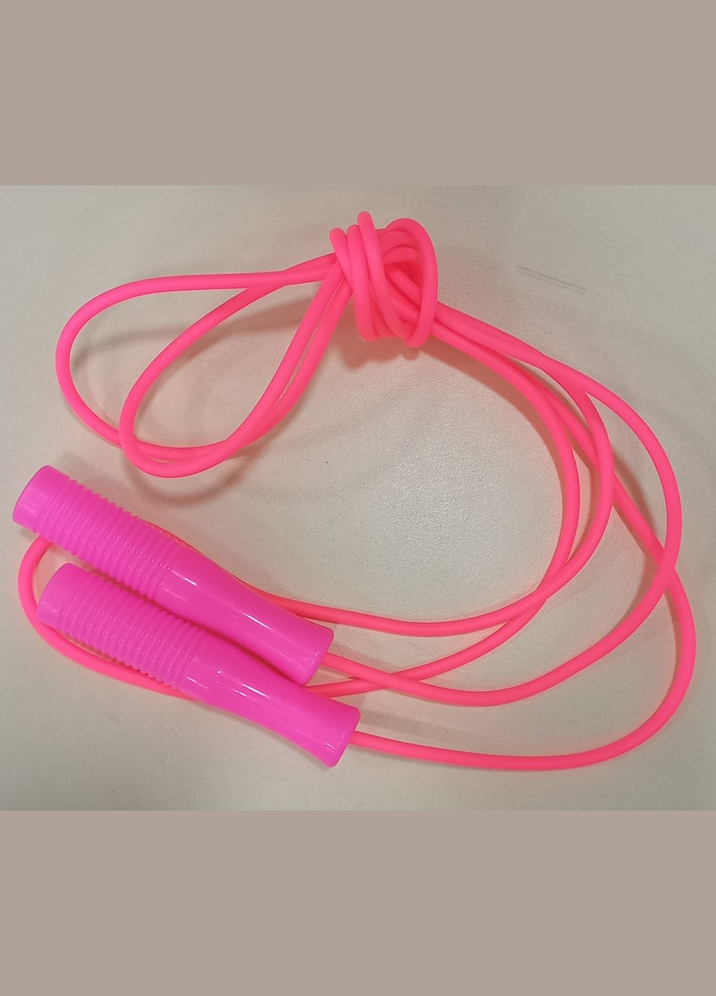 Скакалка С 34147 кольорова, довжина 250см, товщина 4,1мм (6900067341471) Рожевий No Brand (331647728)
