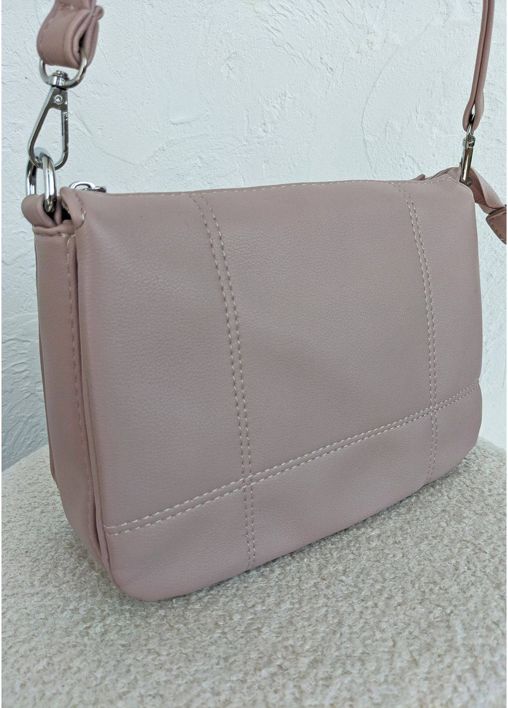 Лаконичная светло-розовая сумка с отсрочкой InFashion Сумка (360751148)