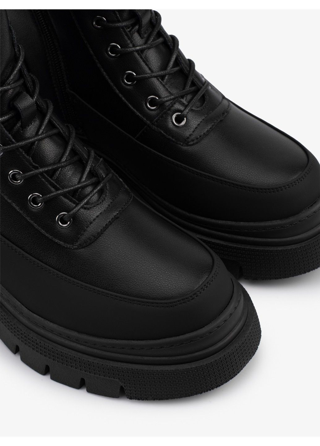 Жіночі черевики на низькому ходу 1100929 Buts (306517405)