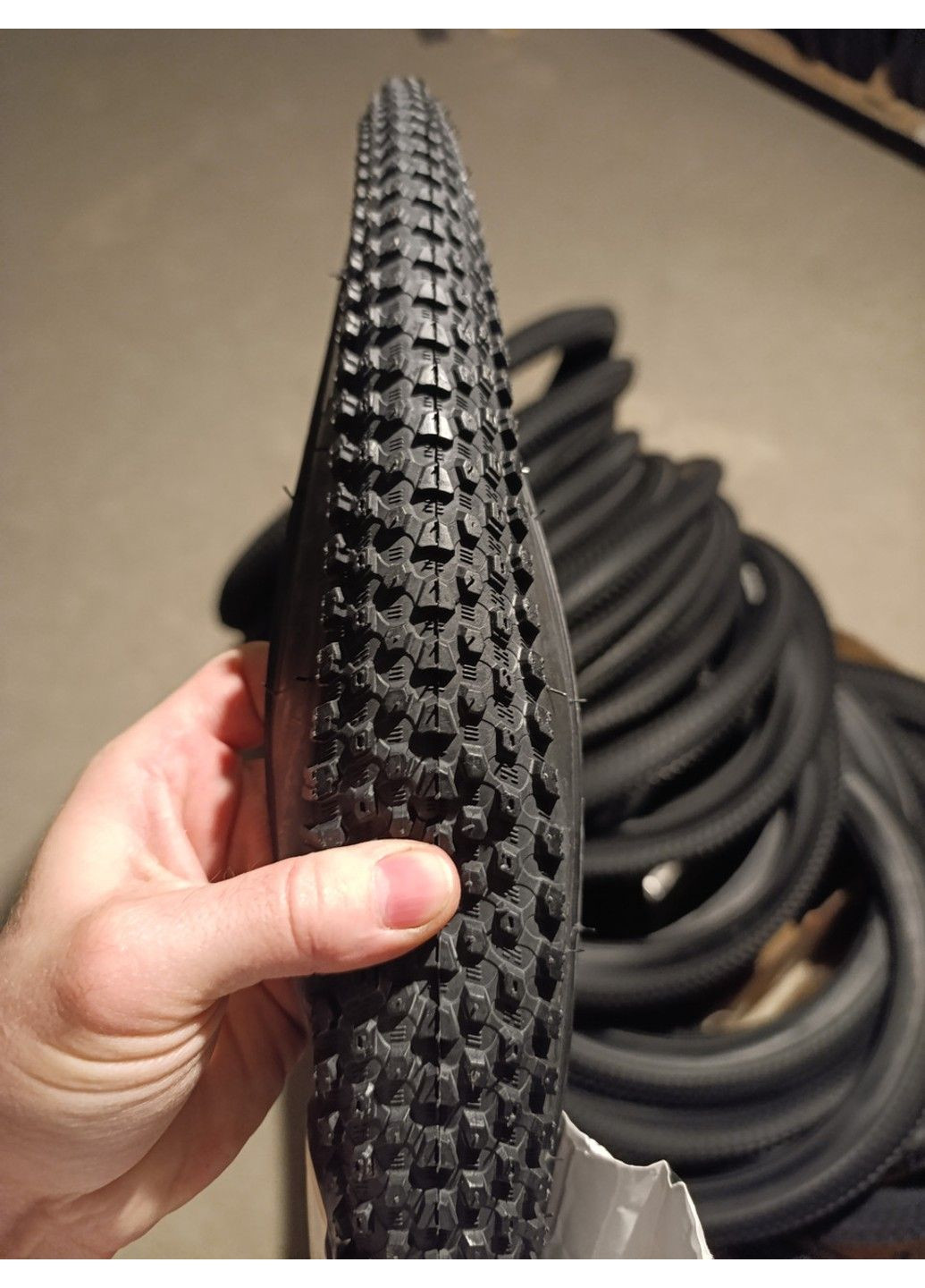 Покришка Compass W2003 26" X 2.1 чорний WanDa (359456161)