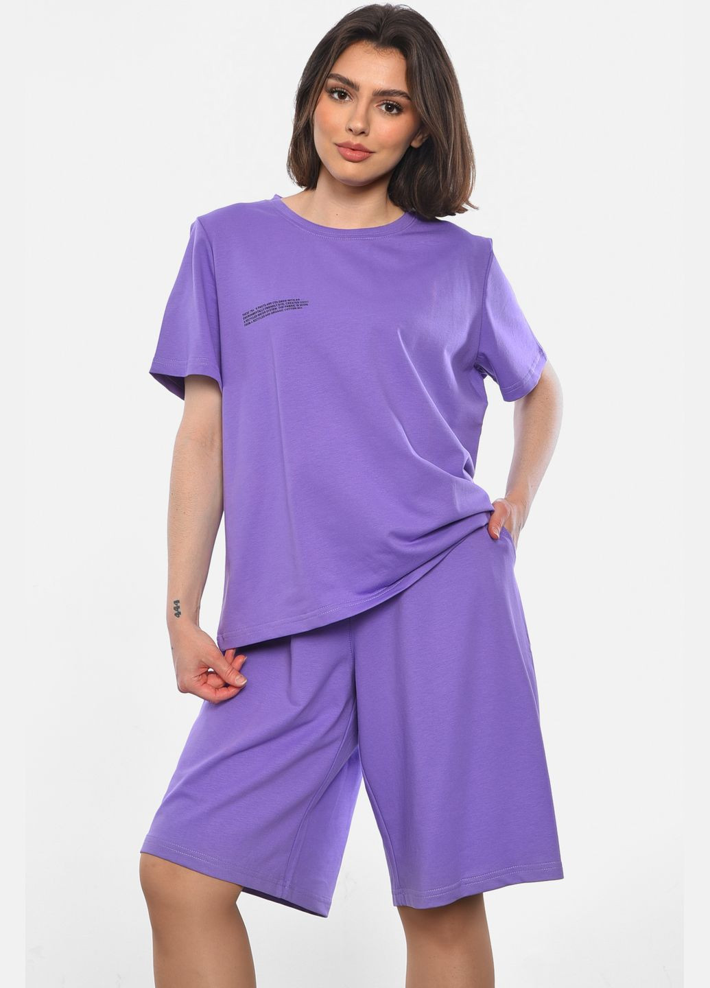 Костюм женский летний полубатальный фиолетового цвета Let's Shop (292630429)