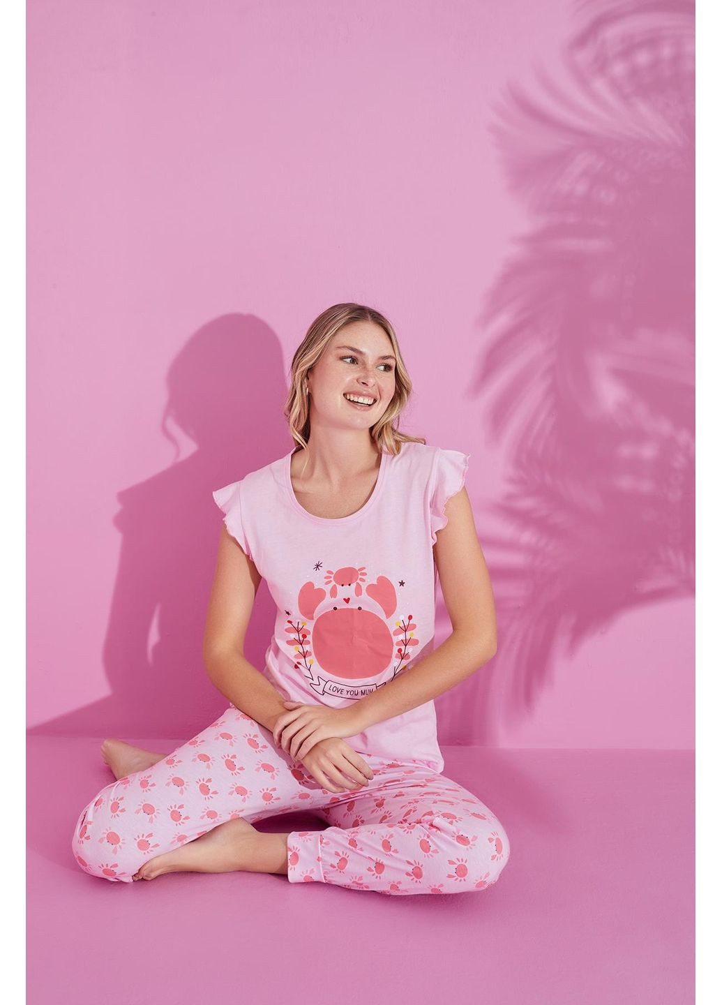 Розовая всесезон женская пижама "crabby mood" футболка + брюки Leyla
