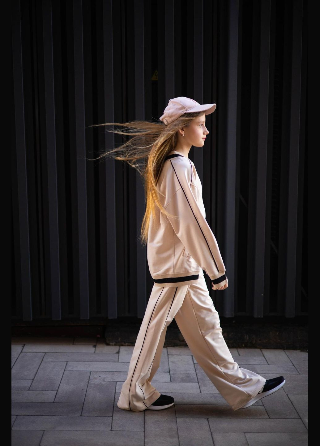 Бежевий демісезонний костюм кант беж брючний IRmAS оверсайз