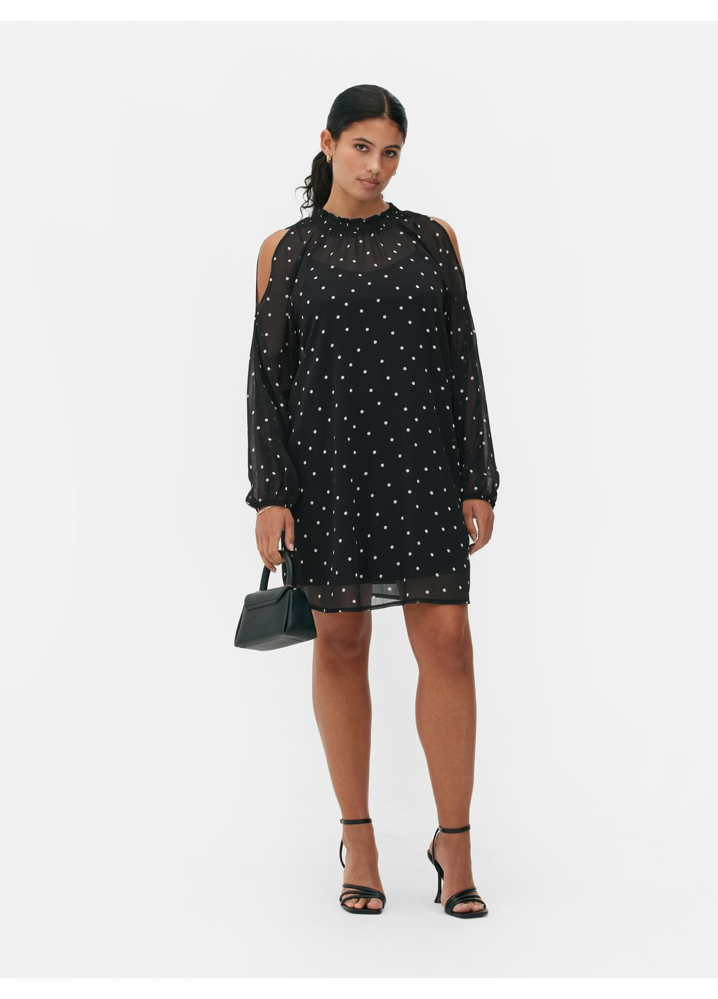 Черное платье демисезон,черный в белый горошек, Primark