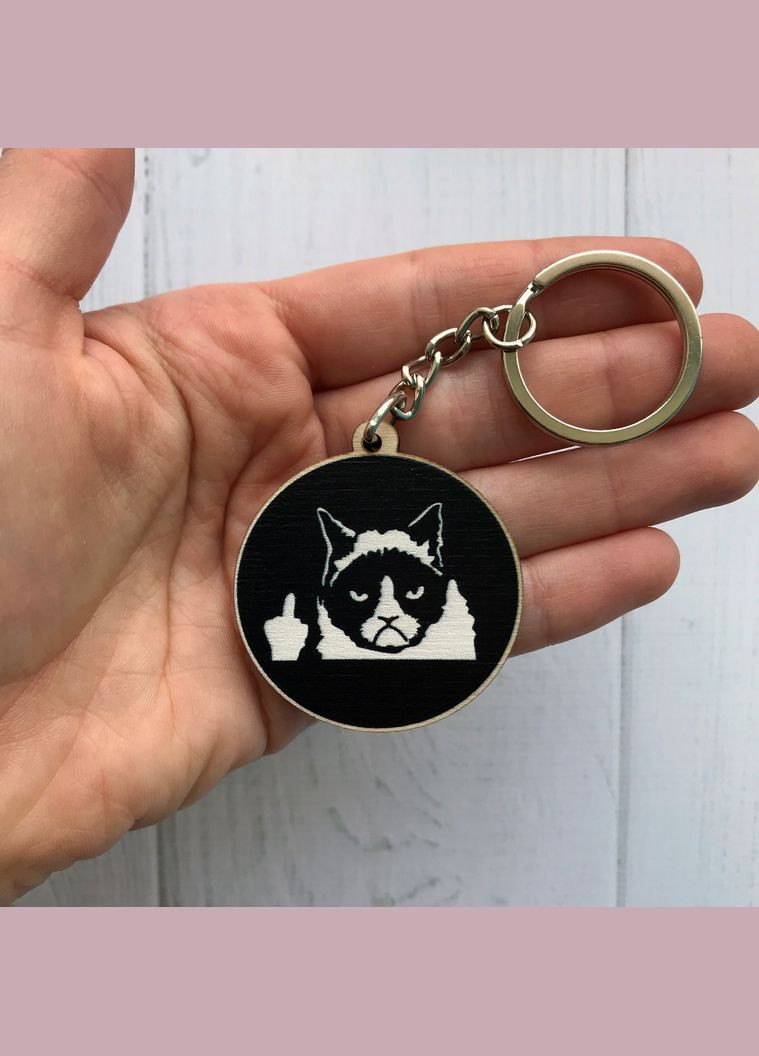 Дерев'яний брелок "Котик з факом 2" Cozy-Up (293517307)