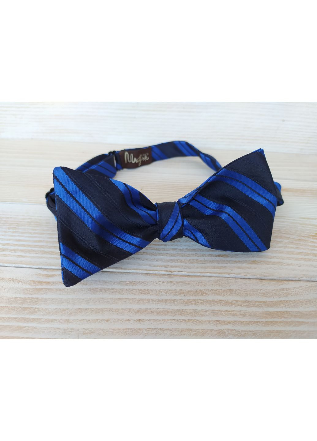 Чорний метелик самовяз в смужку Major Style (366036869)