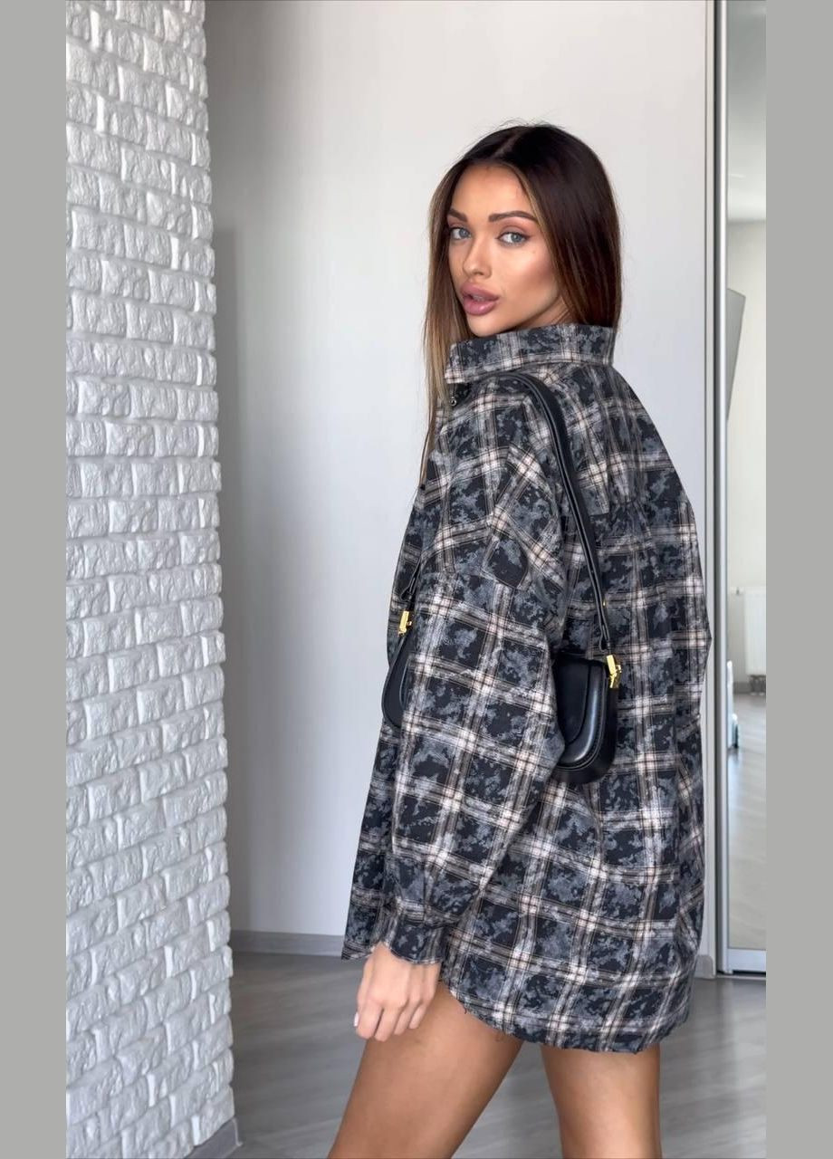 Черная повседневный рубашка в клетку JUGO с длинным рукавом