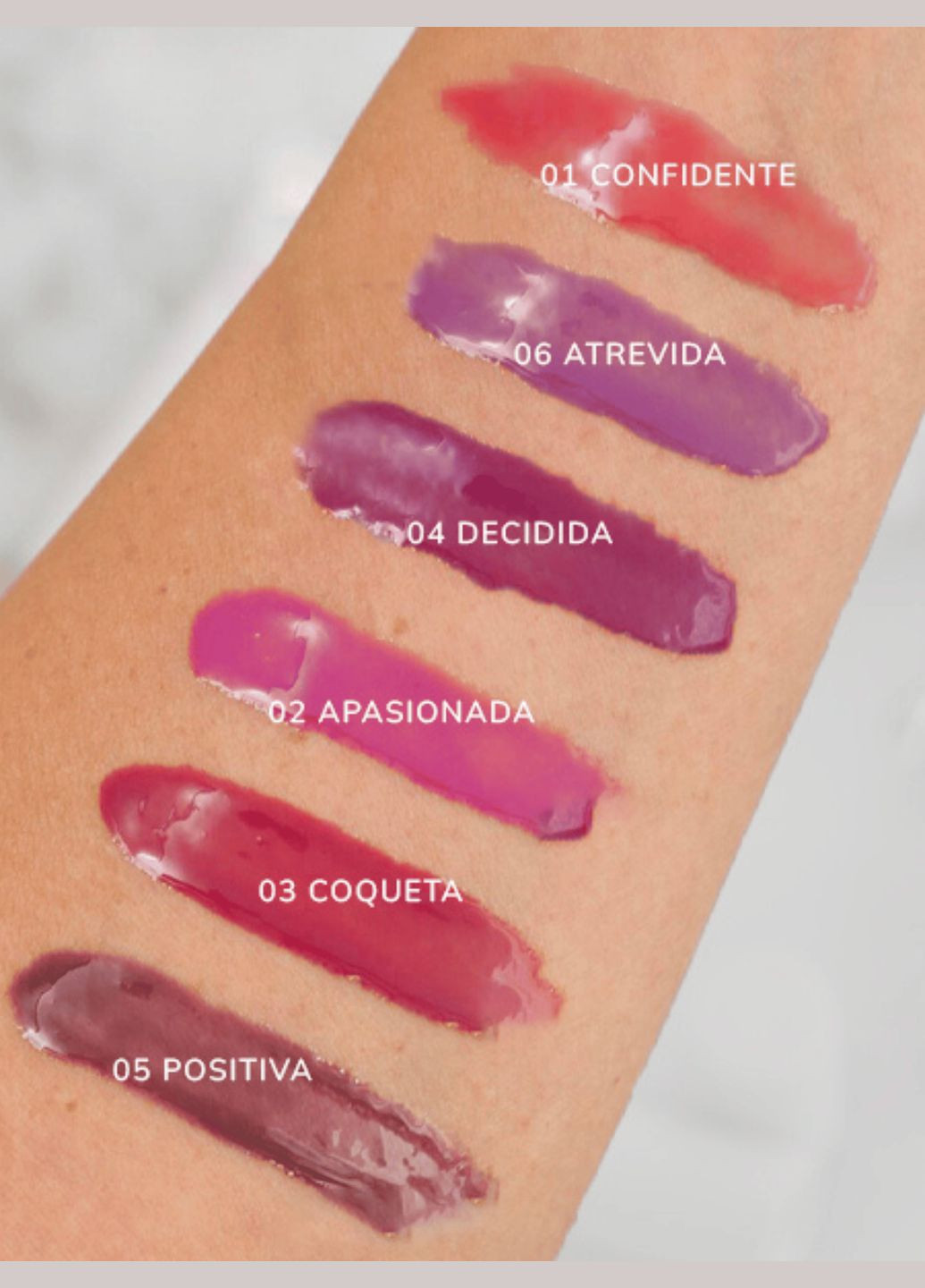 Блиск-лак для губ Latina 02 Apasionada 5,5 мл Farmasi (296470024)