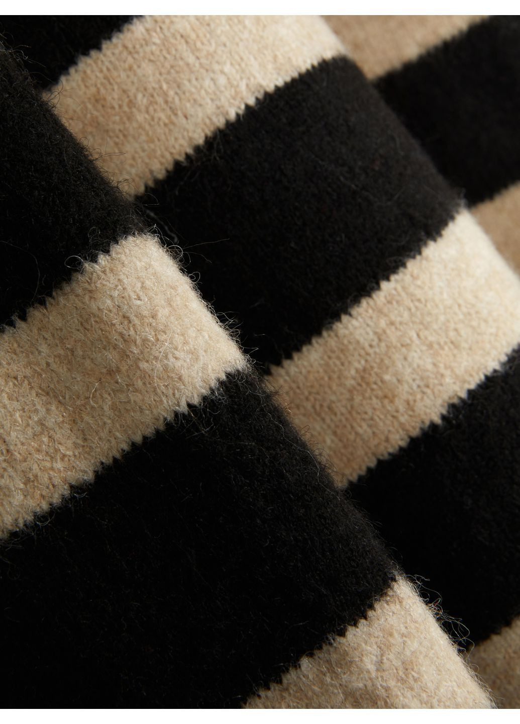 Черное платье демисезон,черный-бежевый, Primark