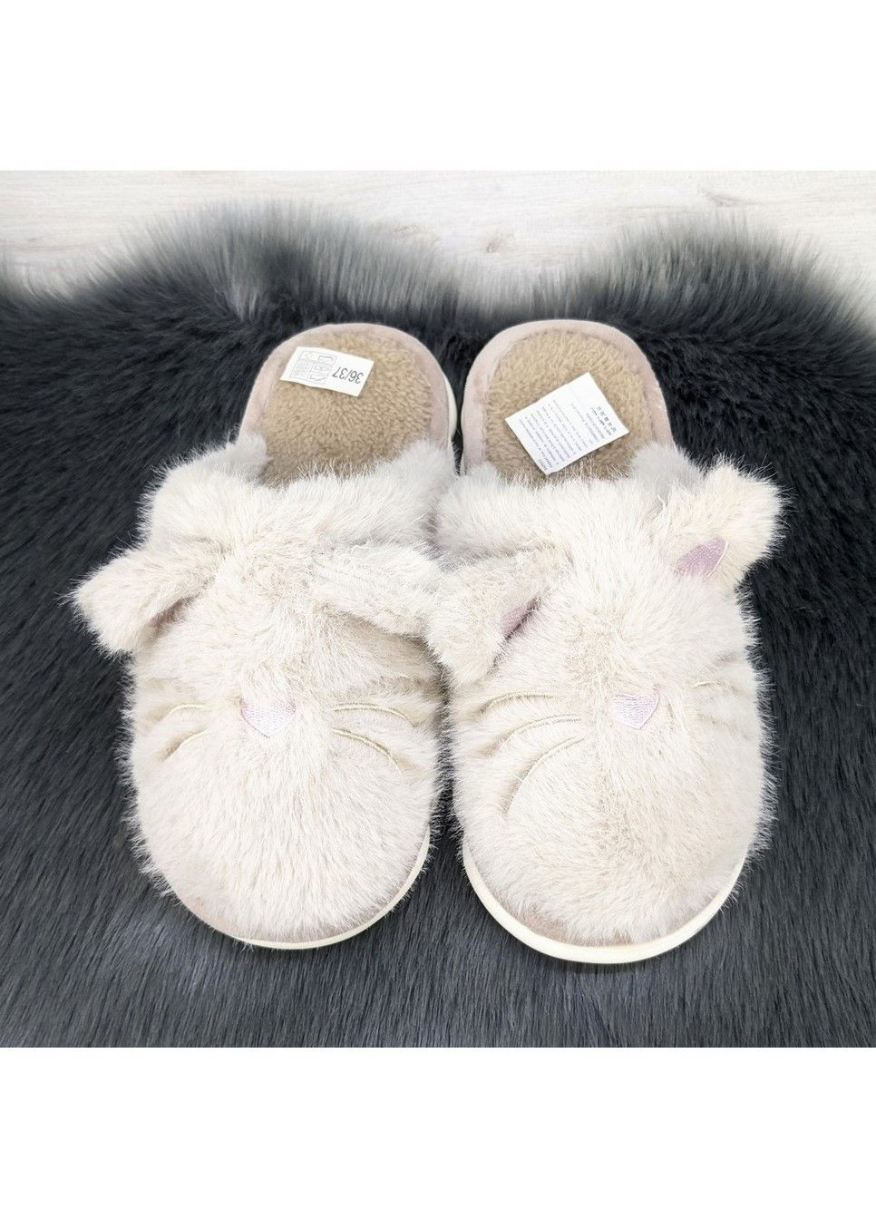 Бежевые тапочки женские домашние закрытые с большими ушками Fashion