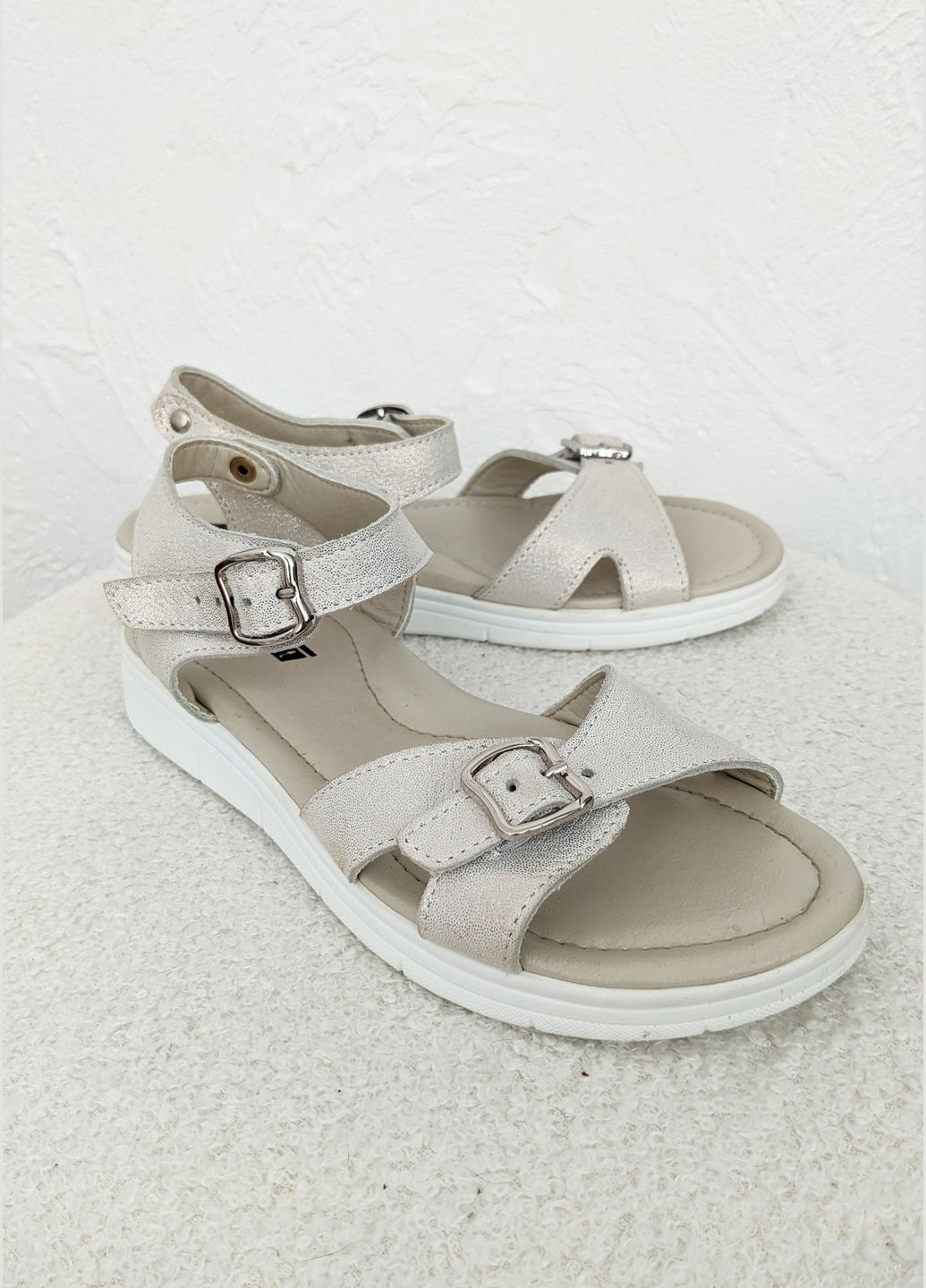 Підліткові шкіряні сандалі для дівчинки InFashion Босоніжки (322652147)