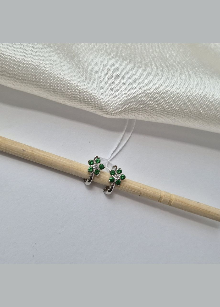 Серебряные детские серьги Цветок с Зелеными Камнями Серебро 925 пробы Родированное 82595з 1.01г No Brand (339679725)