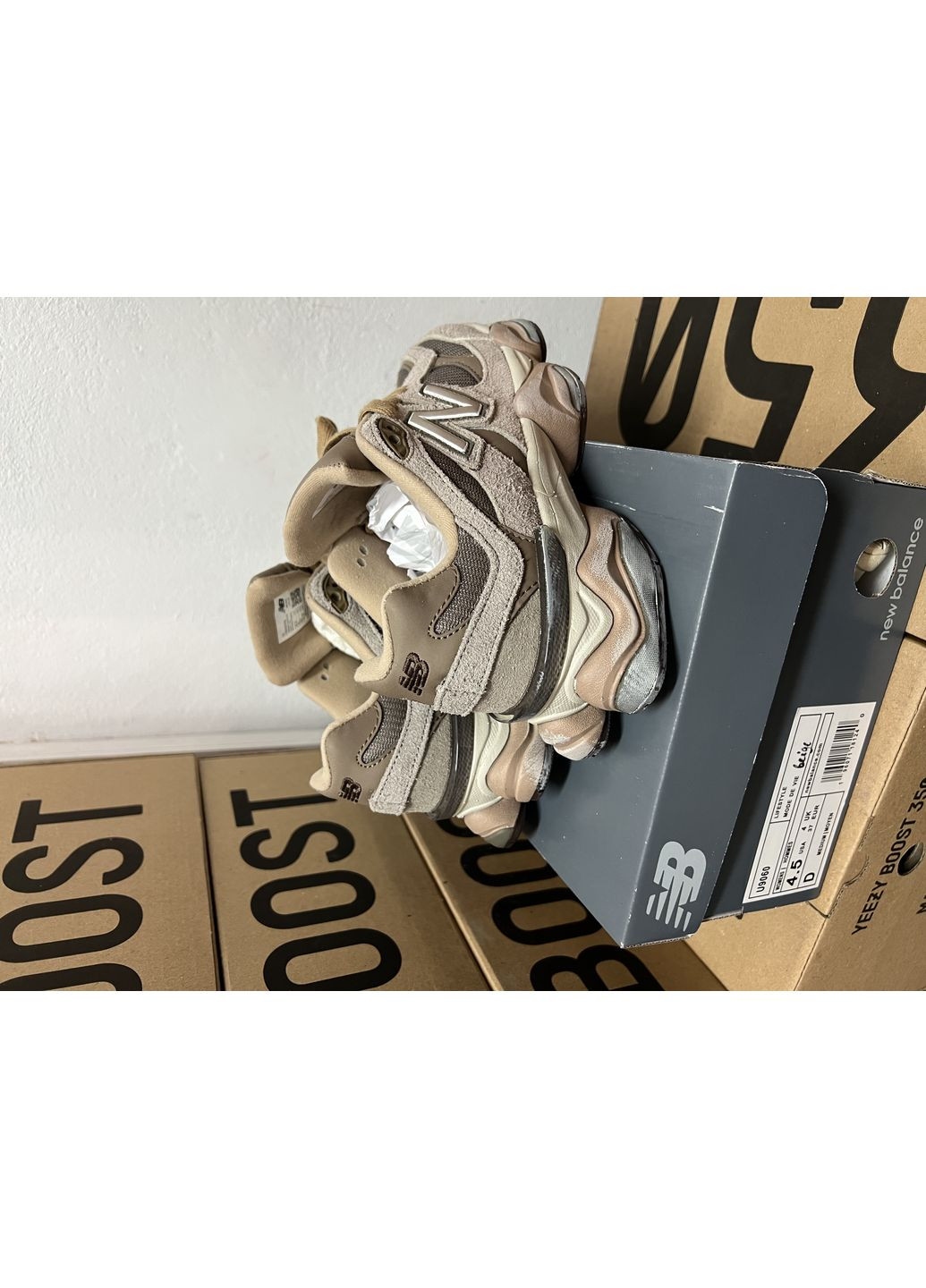 Комбіновані Осінні кросівки чоловічі new balance 9060 brown нью беланс 9060 No Brand