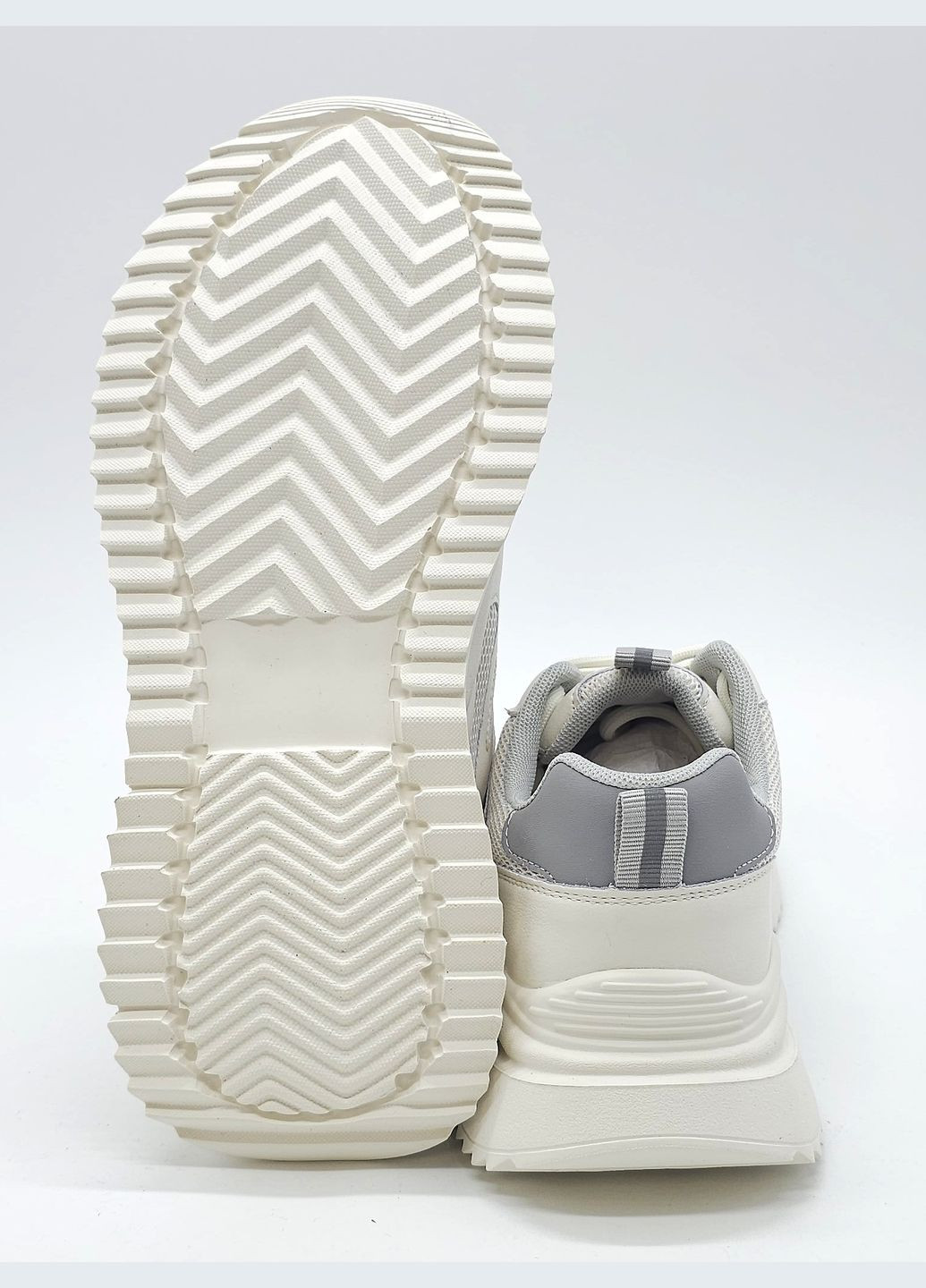 Молочные всесезонные женские кроссовки молочные кожаные l-10-50 23 см(р) Lonza