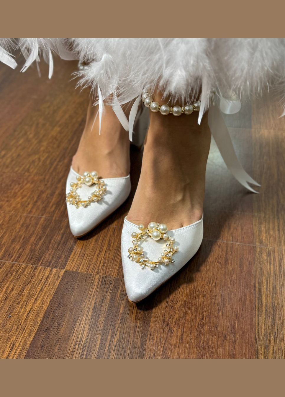 No Brand Свадебные атласные женские туфли с жемчугом +брошь - 4 образа в одном 7 см - Белый цвет белый з текстиль, — лето (322414726)