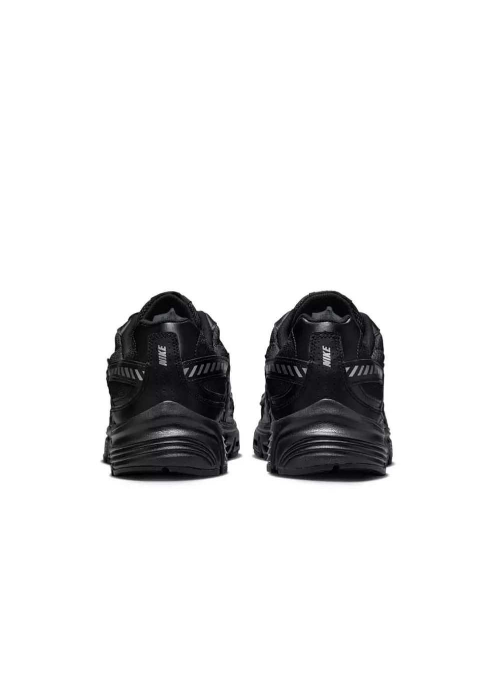 Черные демисезонные мужские кроссовки initiator черный Nike