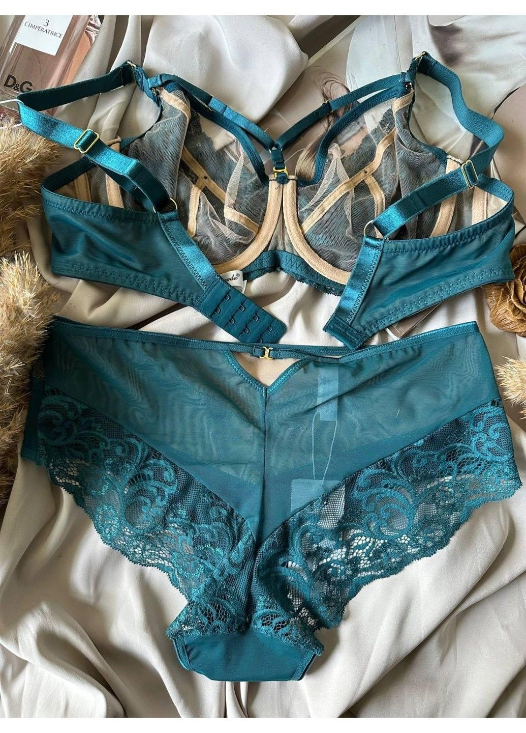 Зелений зелена жіноча білизна з портупеями комплект Lanny Mode
