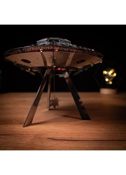 Колекційна модель-конструктор Stellar Raiders НЛО з інопланетянами, механічна () Metal Time MT051 (370499158)