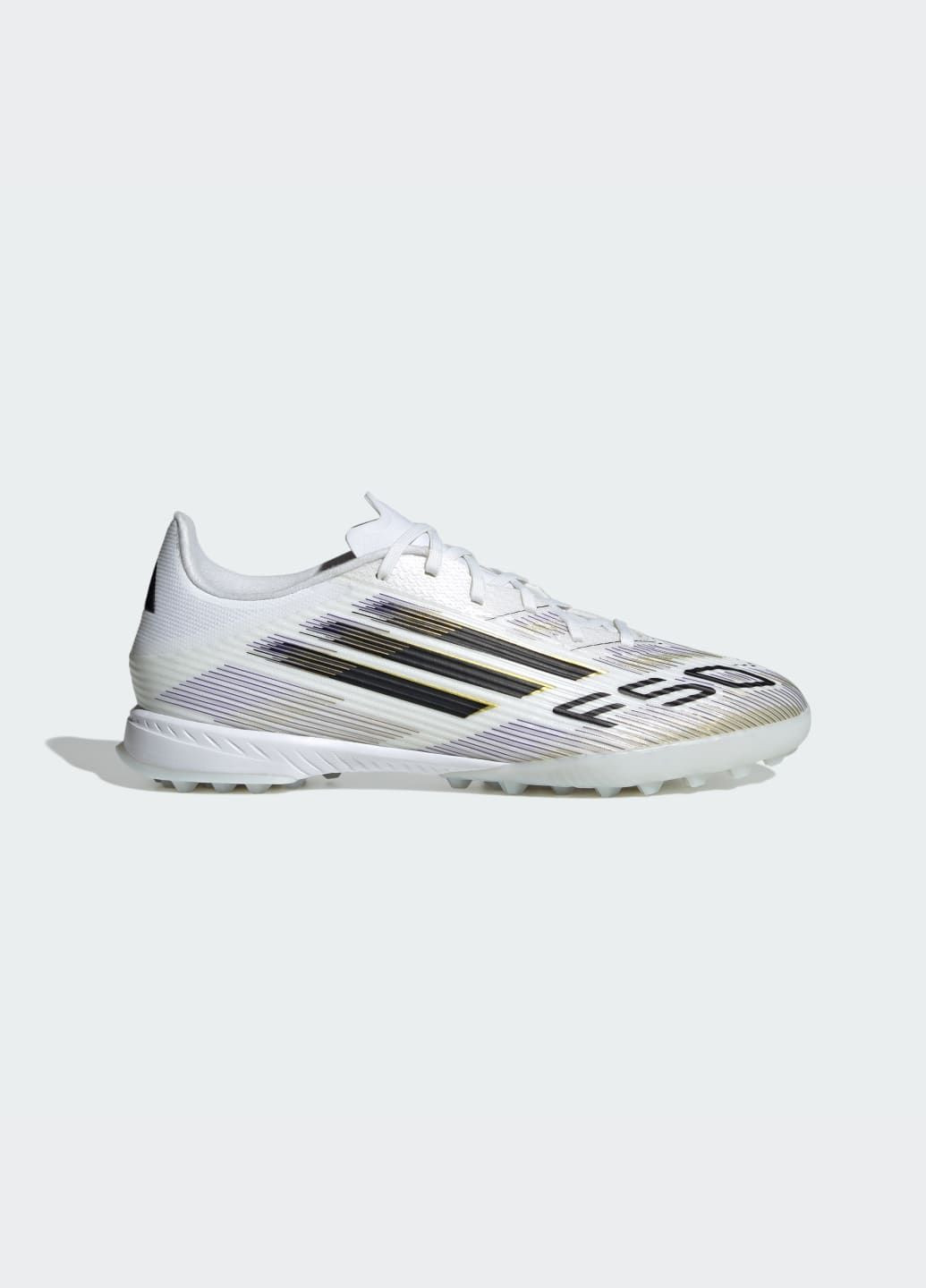 Белые летние бутсы f50 league turf adidas