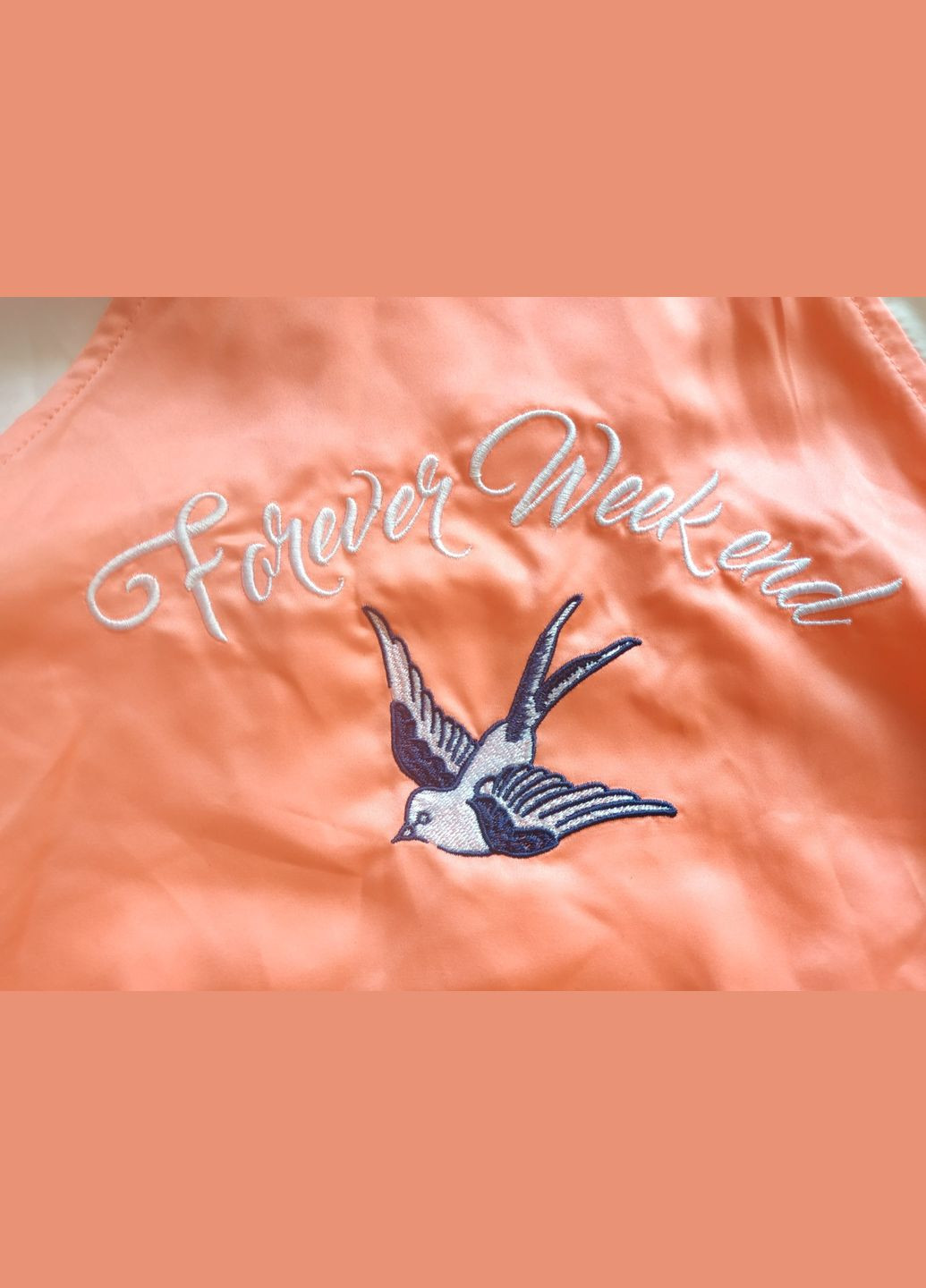 Коралова демісезонна вітровка C&A