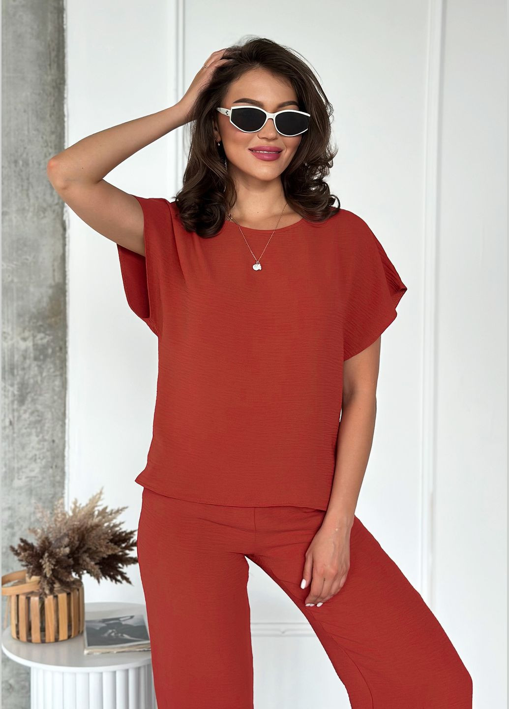 Яскравий стильний літній костюм із креп-жатки INNOE Костюм (330147106)