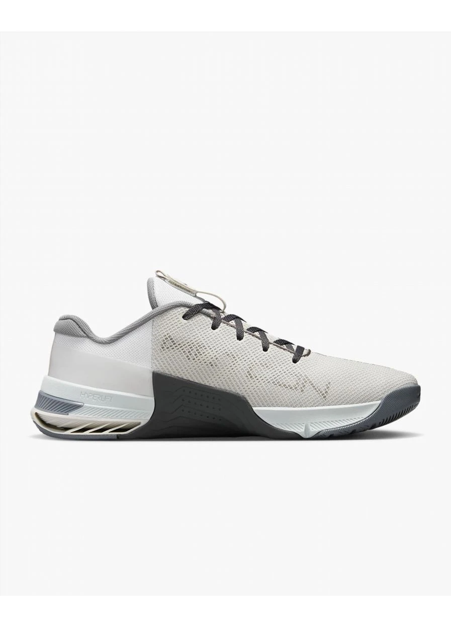 Білі кросівки metcon 8 white do9328-004 Nike