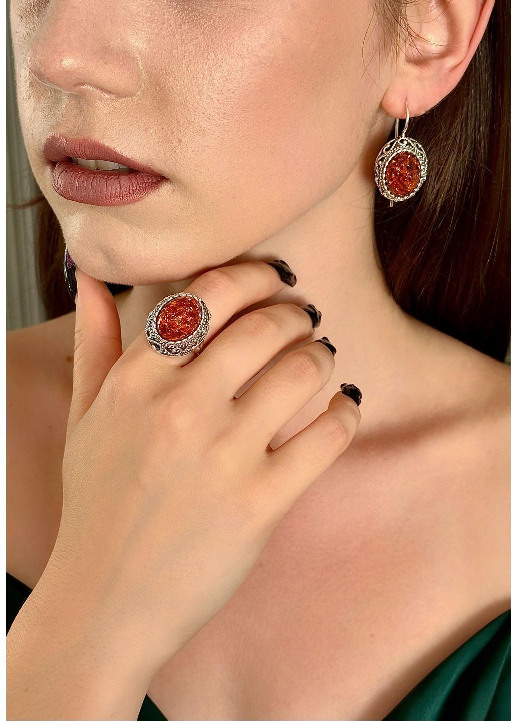 Срібний комплект прикрас 925 проба з синтетичним бурштином Family Jewelry House (356567854)