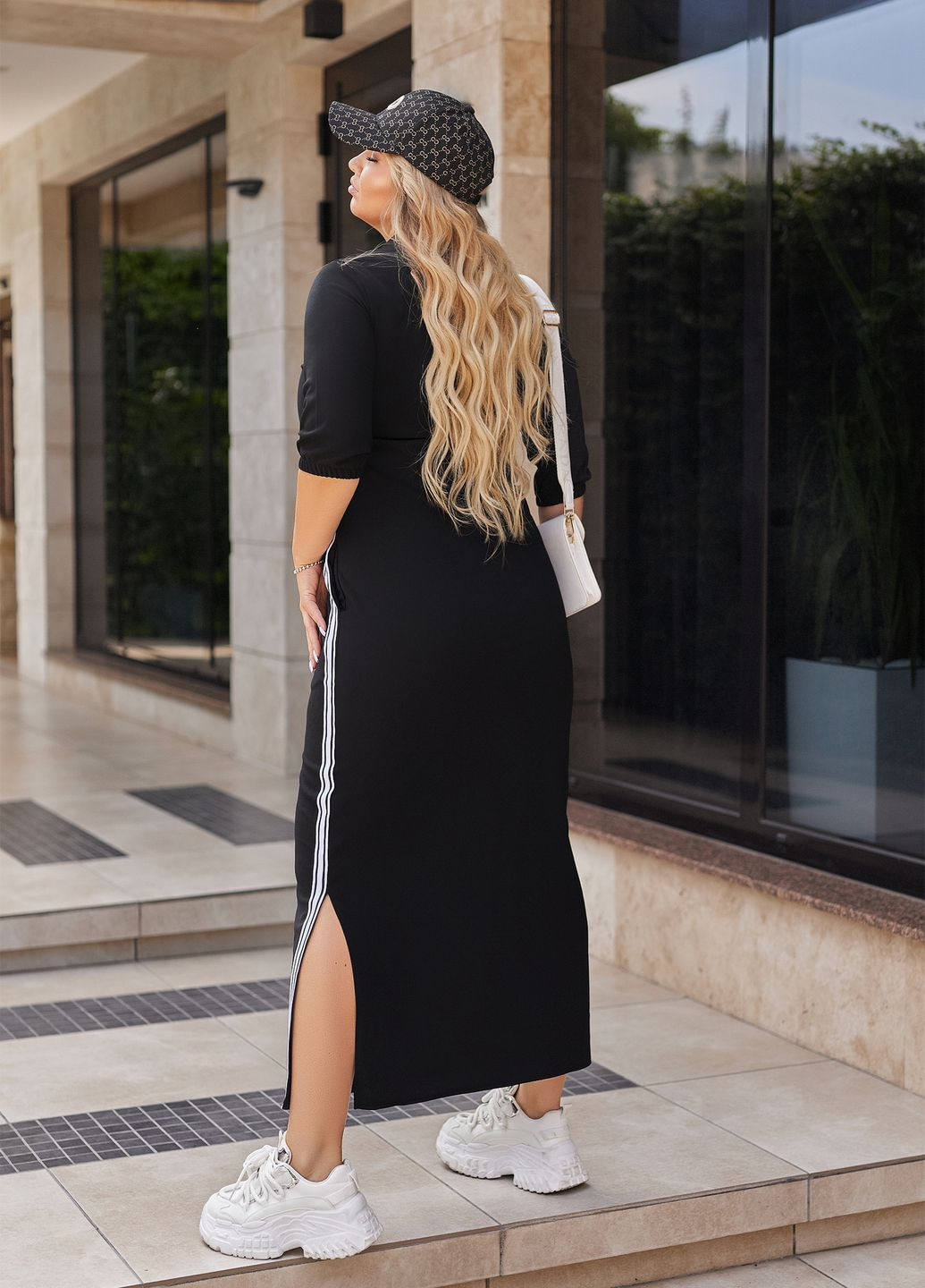 Чорна спортивна, повсякденний, кежуал сукня з лампасами сукня-сорочка, силуетна No Brand однотонна