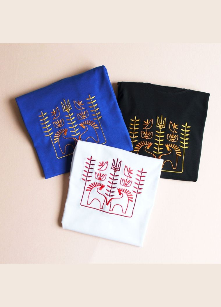 Синяя футболка мужская с этно вышивкой Ladan