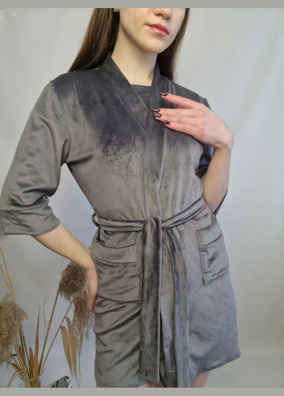 Женский велюровый халат на запах с карманами серый No Brand (328265442)